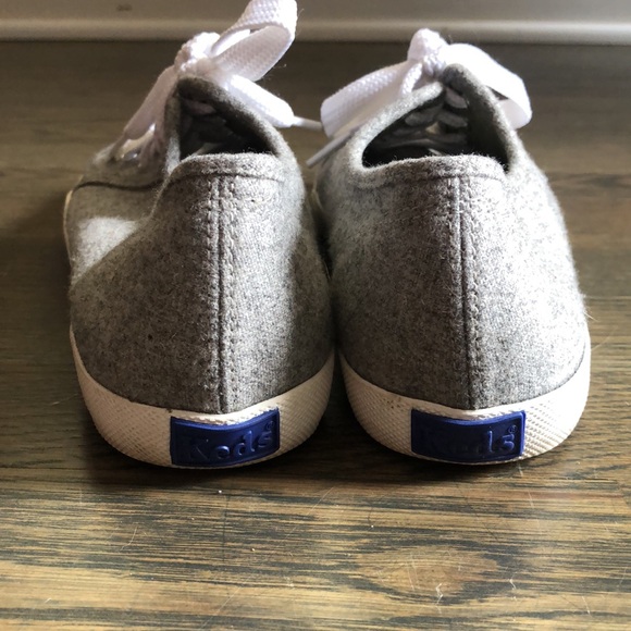 Keds women’s gray tennis shoes. Size 8.5 - Picture 2 of 8
